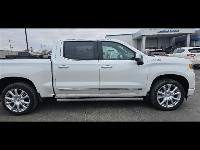 Used 2024 Chevrolet Silverado 1500 High Country with VIN 1GCUDJE8XRZ307081 for sale in Lexington, NE