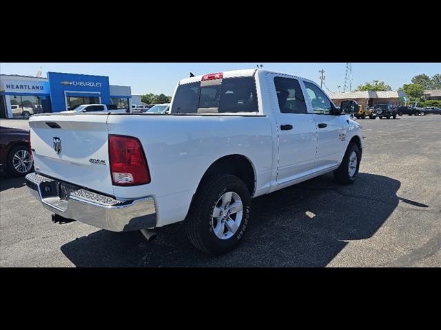 2023 Ram 1500 Classic SLT photo 3