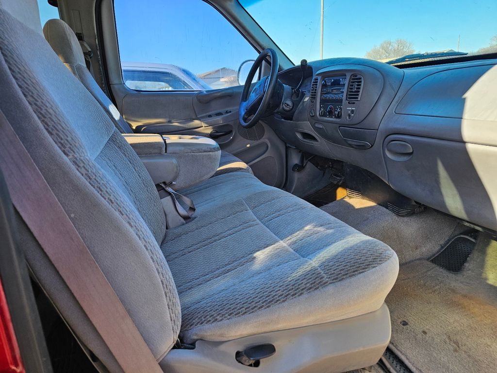 1998 Ford F-150 XLT - Photo 8