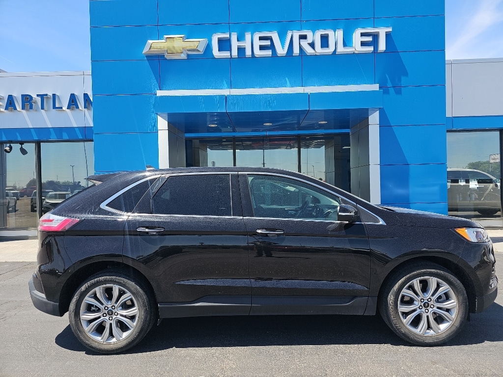 Used 2024 Ford Edge Titanium SUV