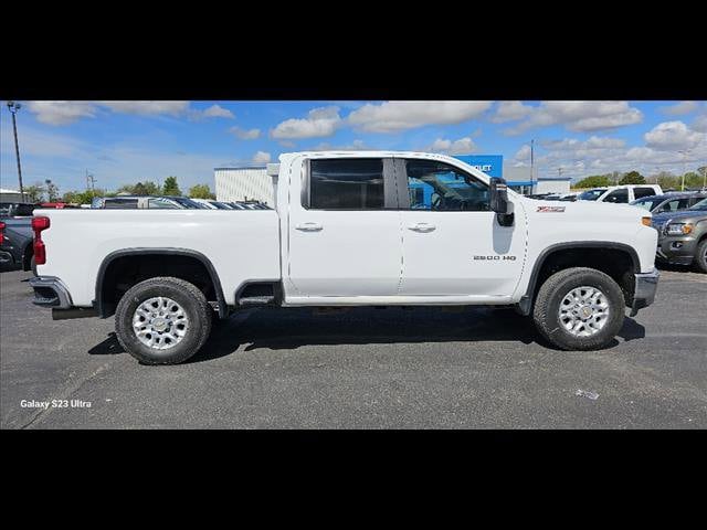 Used 2022 Chevrolet Silverado 2500HD LT with VIN 1GC4YNEY1NF118116 for sale in Lexington, NE