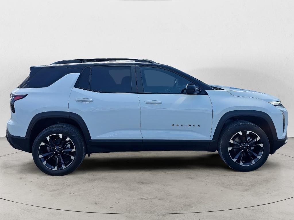 2027 Chevrolet Equinox RS - Photo 2