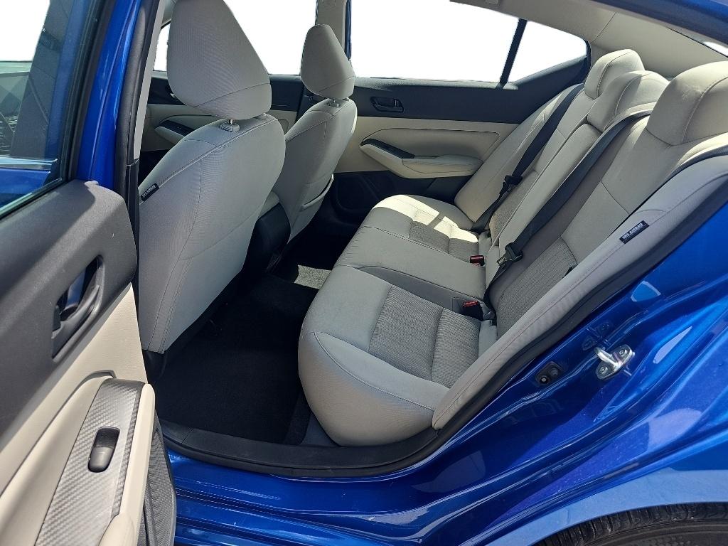 2025 Nissan Altima SV - Photo 12