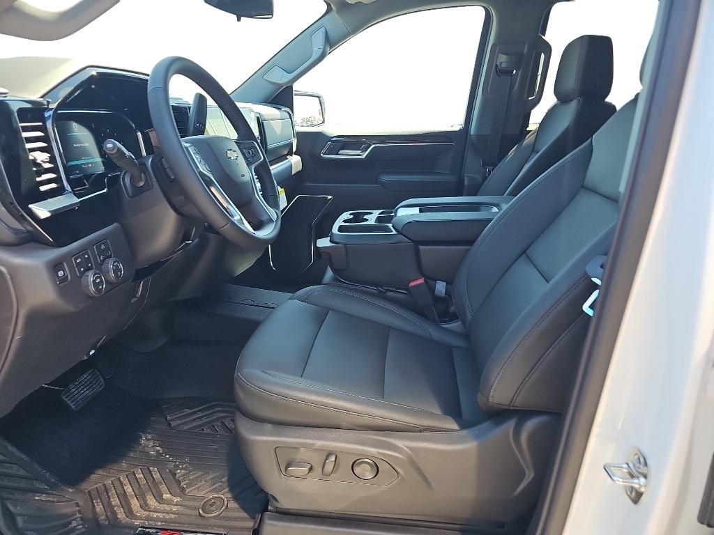 2026 Chevrolet Silverado 1500 LT - Photo 13