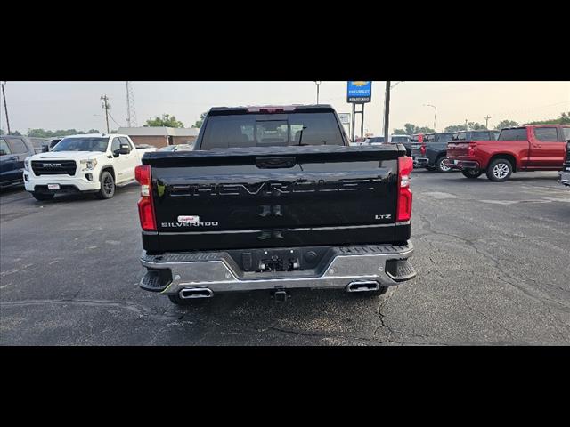 2025 Chevrolet Silverado 1500 LTZ photo 4