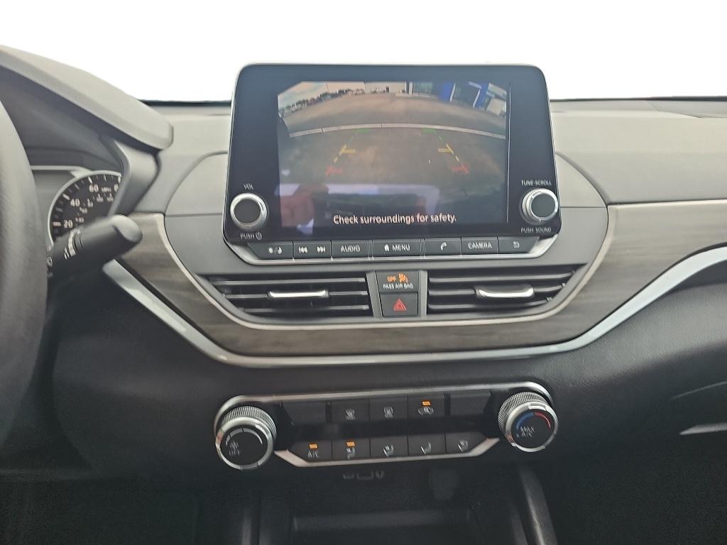 2025 Nissan Altima SV - Photo 15