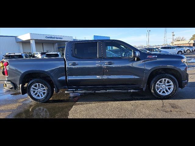 Used 2021 Chevrolet Silverado 1500 RST with VIN 1GCUYEED8MZ159241 for sale in Lexington, NE