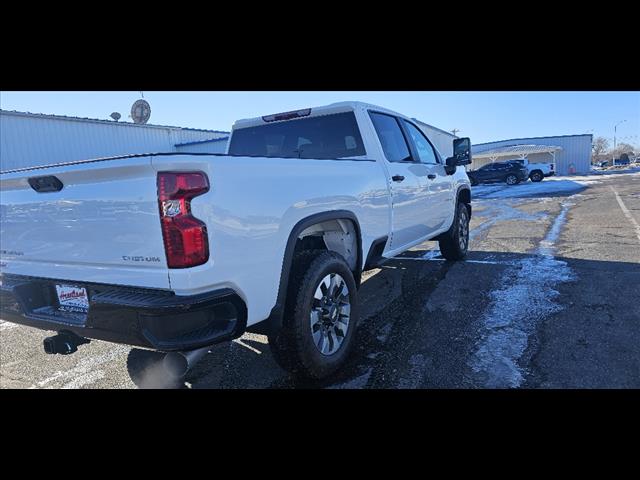 2024 Chevrolet Silverado 2500HD Custom photo 4