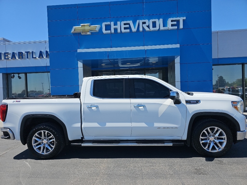 2021 GMC Sierra 4WD Crew Cab Short Box SLT's photo