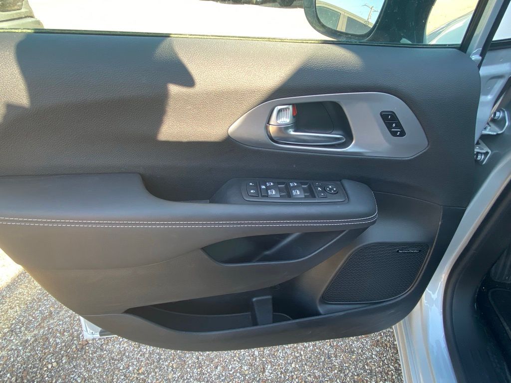 2026 Chrysler Pacifica Limited - Photo 27