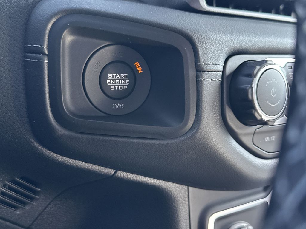 2025 Jeep Gladiator High Tide - Photo 23
