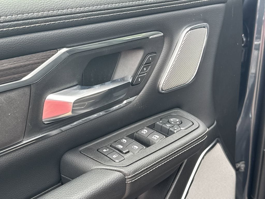 2025 RAM 1500 Laramie - Photo 11