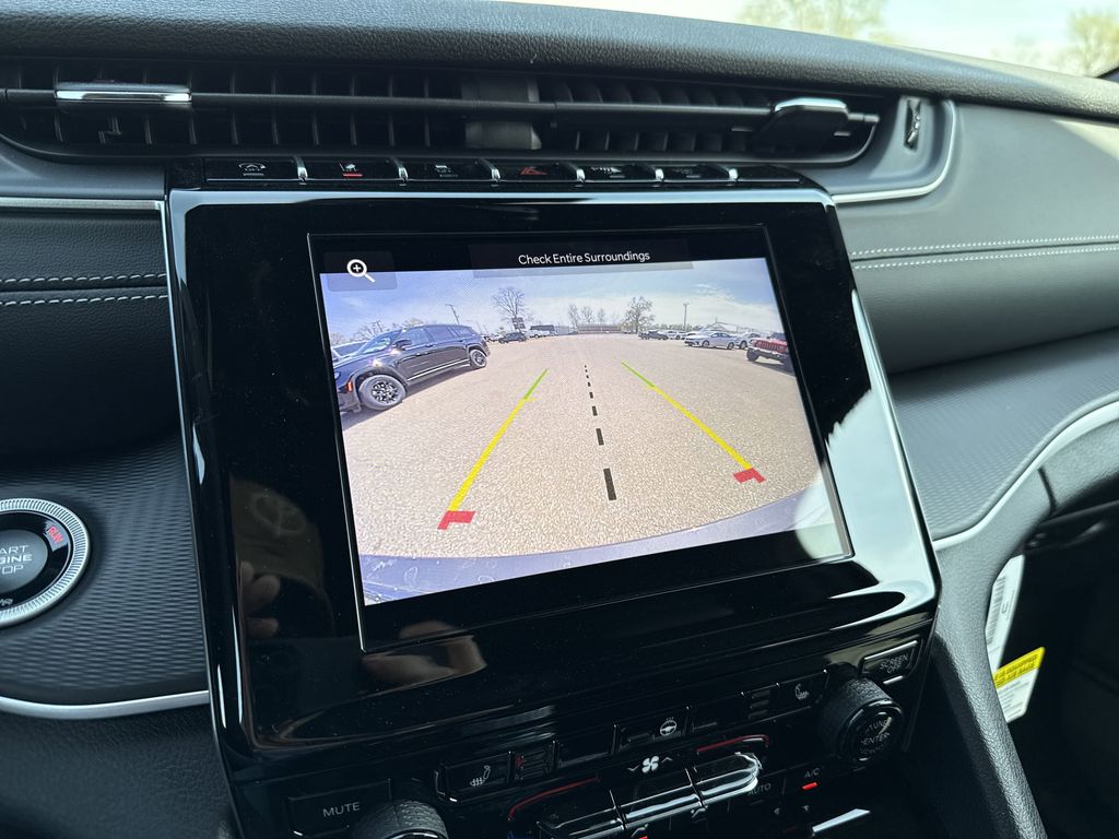 2025 Jeep Grand Cherokee Altitude - Photo 24