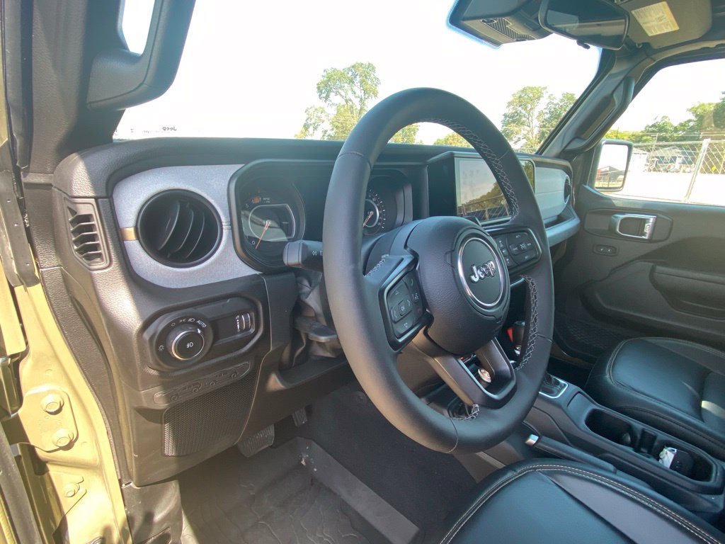 2025 Jeep Wrangler 4-Door Willys - Photo 10