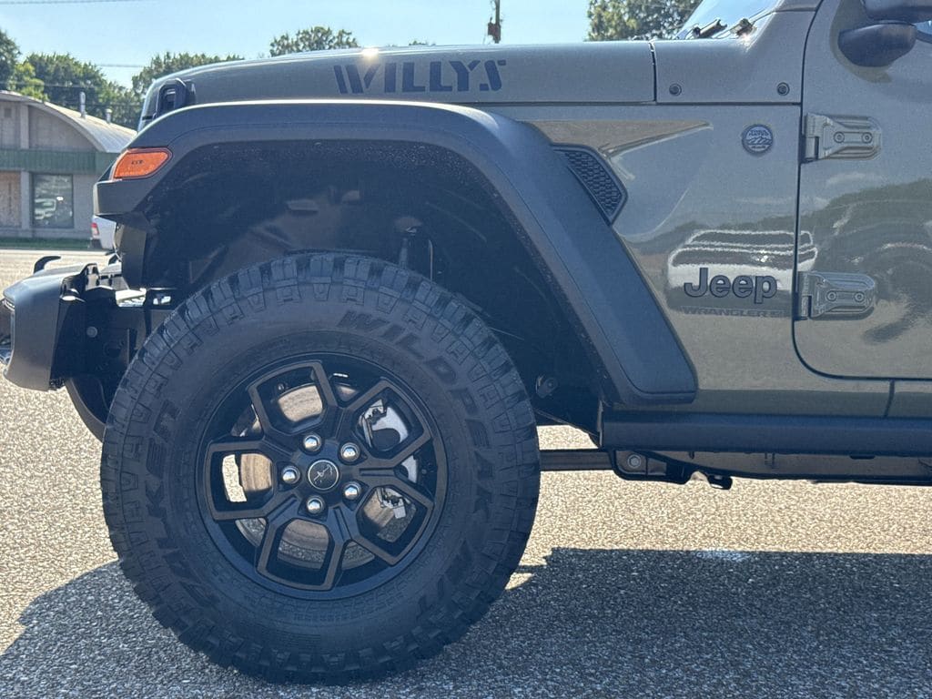 2025 Jeep Wrangler 4-Door Willys - Photo 10