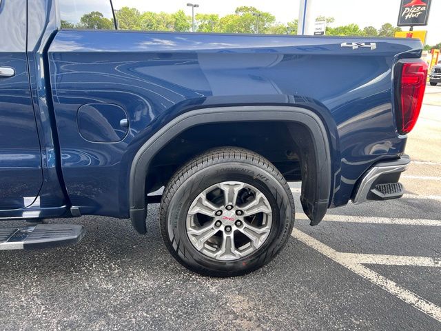 2023 GMC Sierra 1500 SLT - Photo 13
