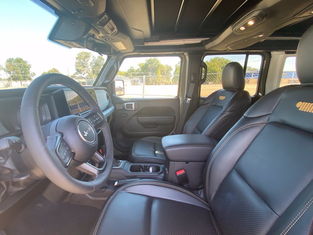 2025 Jeep Wrangler 4-Door Willys - Photo 17