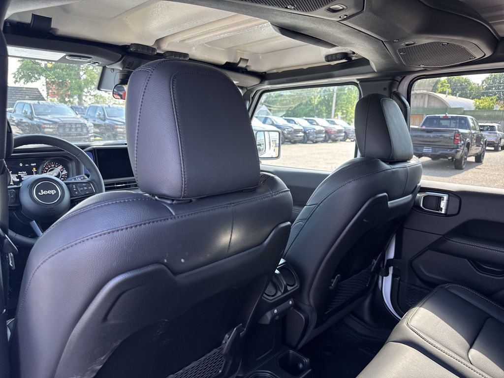 2025 Jeep Gladiator High Tide - Photo 13