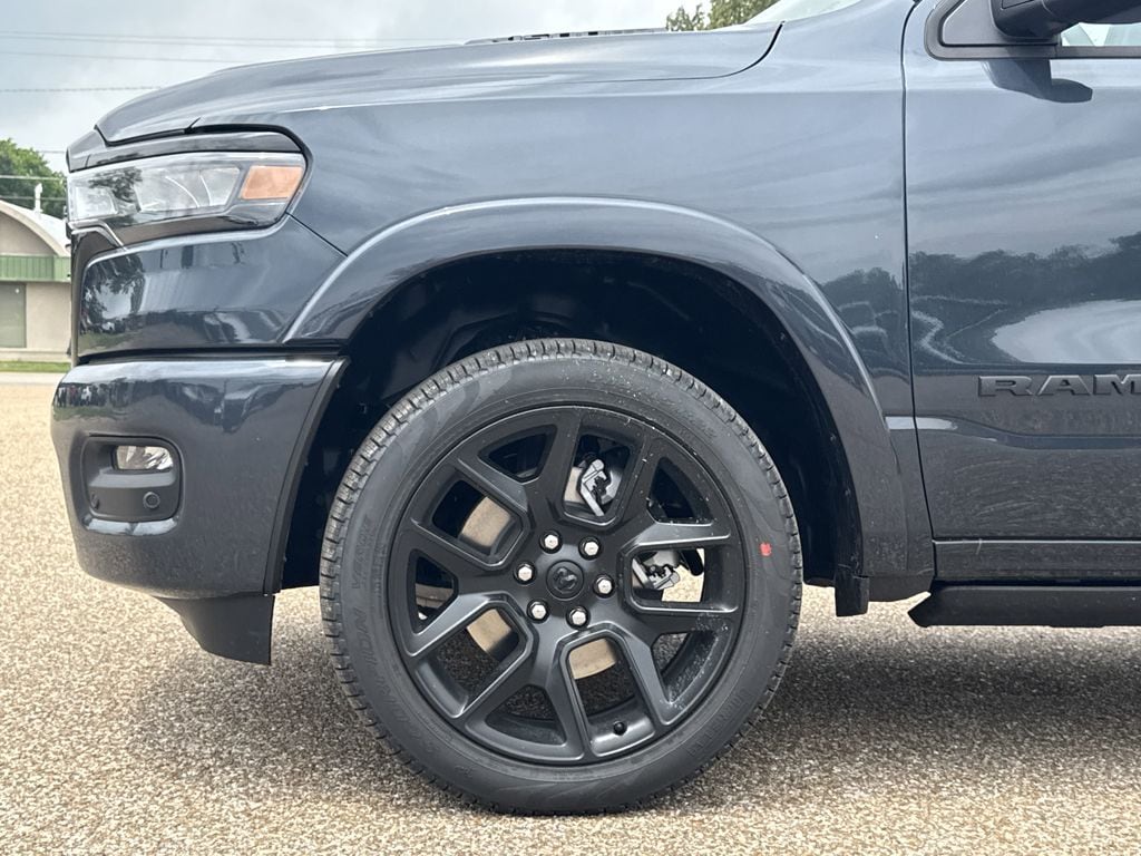 2025 RAM 1500 Laramie - Photo 10