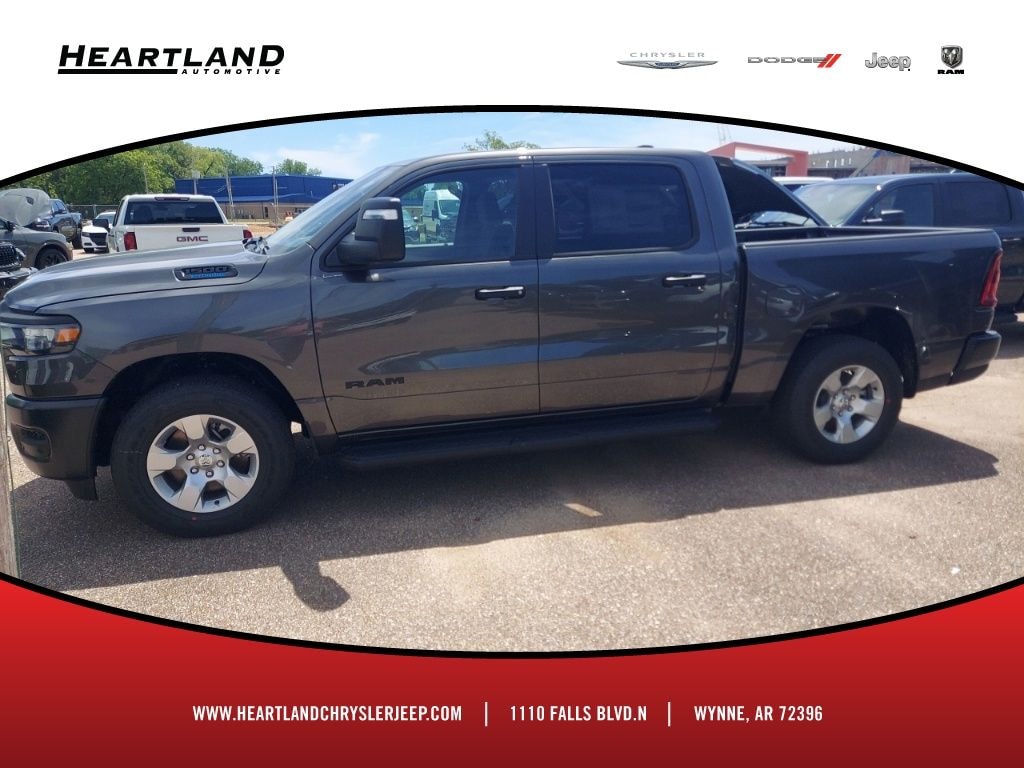 New 2026 Ram 1500 TRADESMAN CREW CAB 4X4 5'7 BOX Pickup