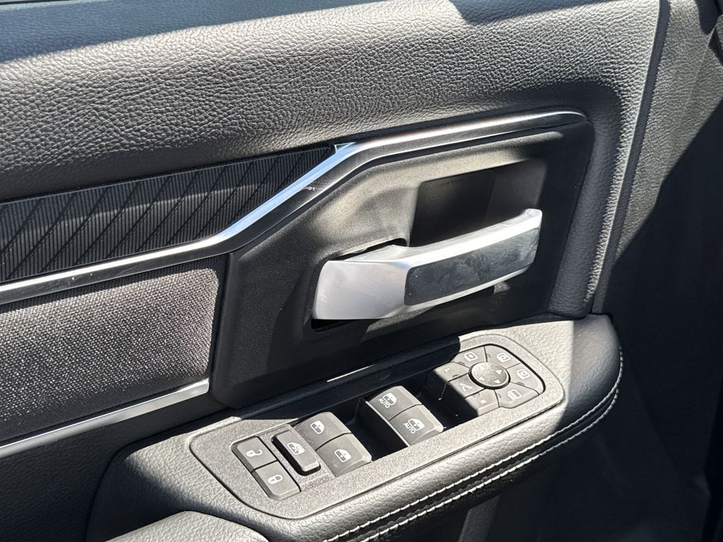 2025 RAM 2500 Big Horn - Photo 11
