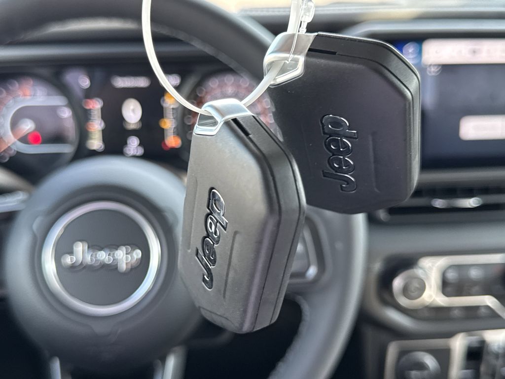 2025 Jeep Gladiator High Tide - Photo 24