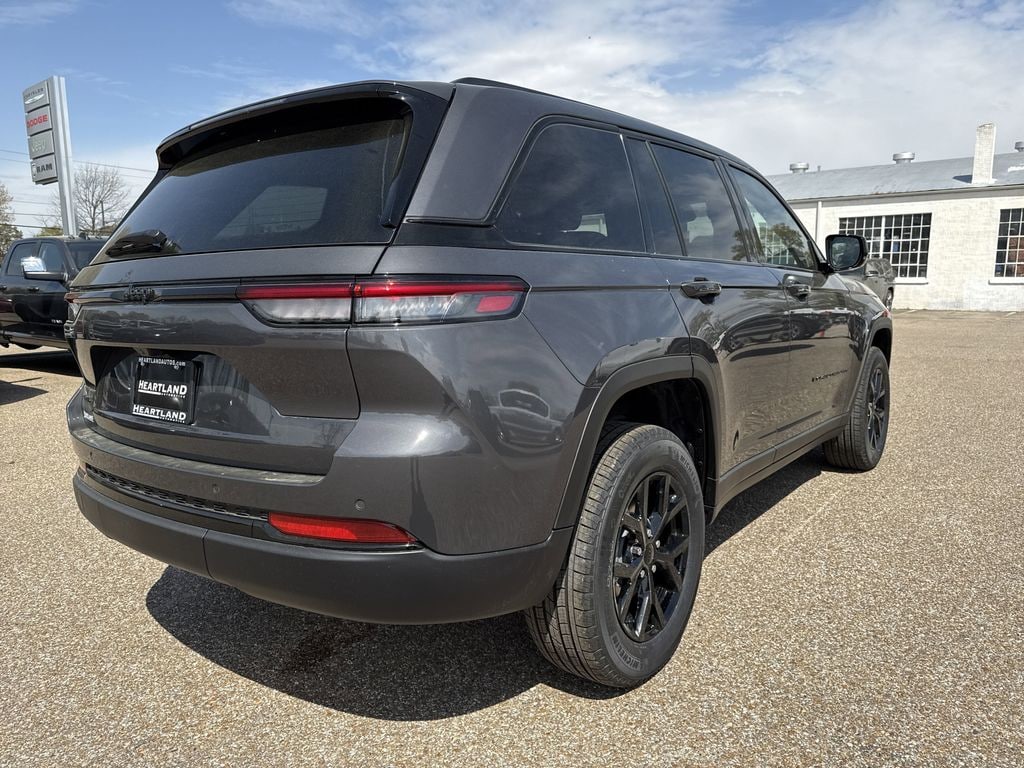 New 2025 Jeep Grand Cherokee ALTITUDE X 4X4 Sport Utility