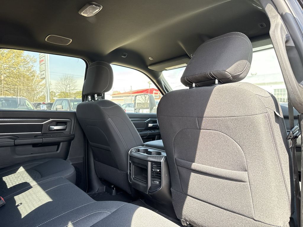2025 RAM 2500 Big Horn - Photo 17