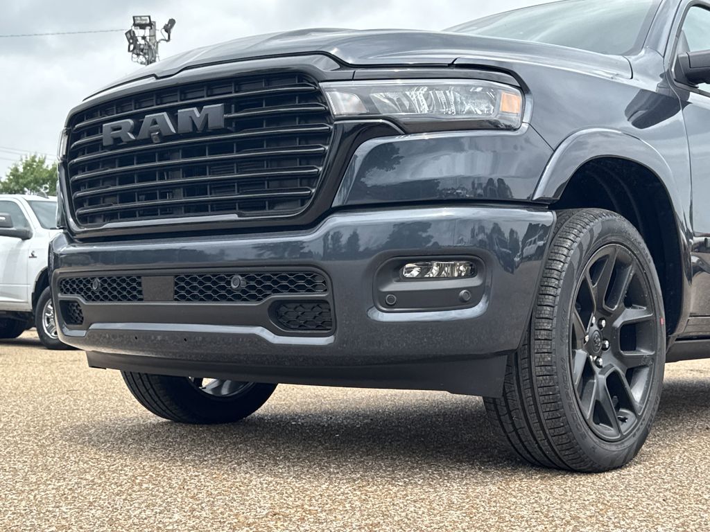 2025 RAM 1500 Laramie - Photo 9