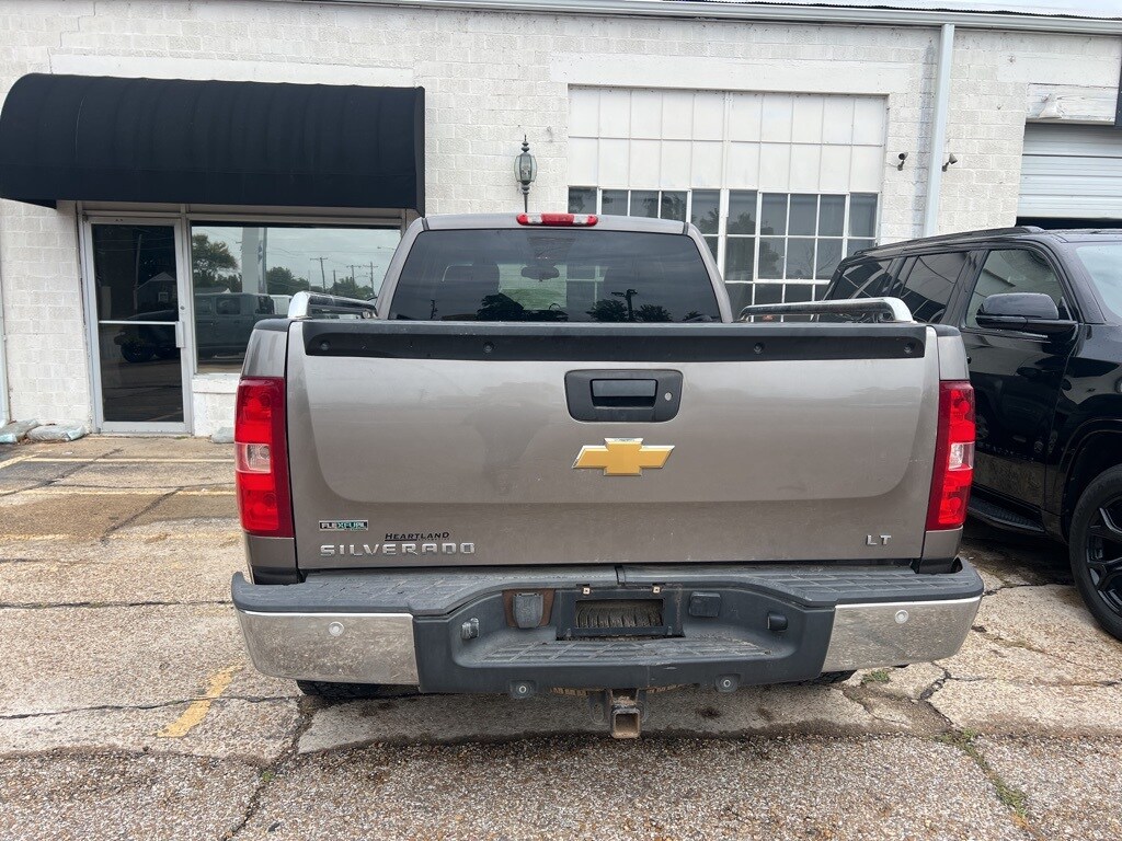 2012 Chevrolet Silverado 1500 LT photo 3
