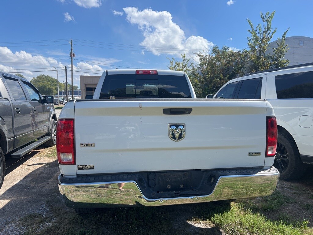 2013 Ram 1500 SLT photo 3