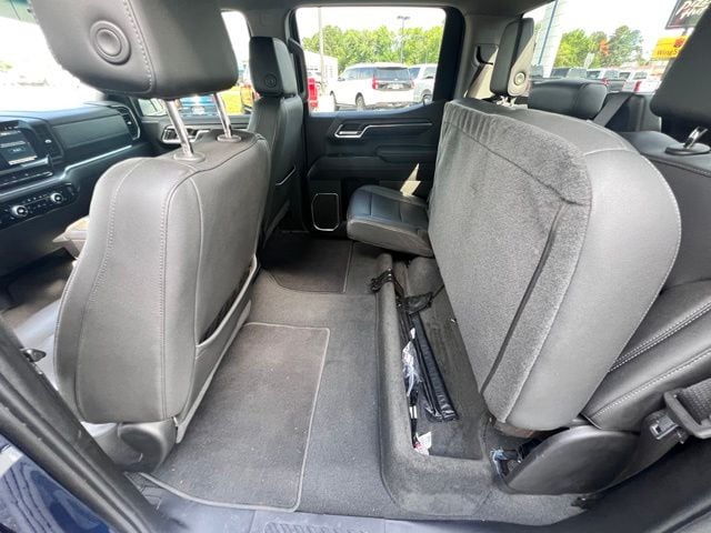 2023 GMC Sierra 1500 SLT - Photo 29