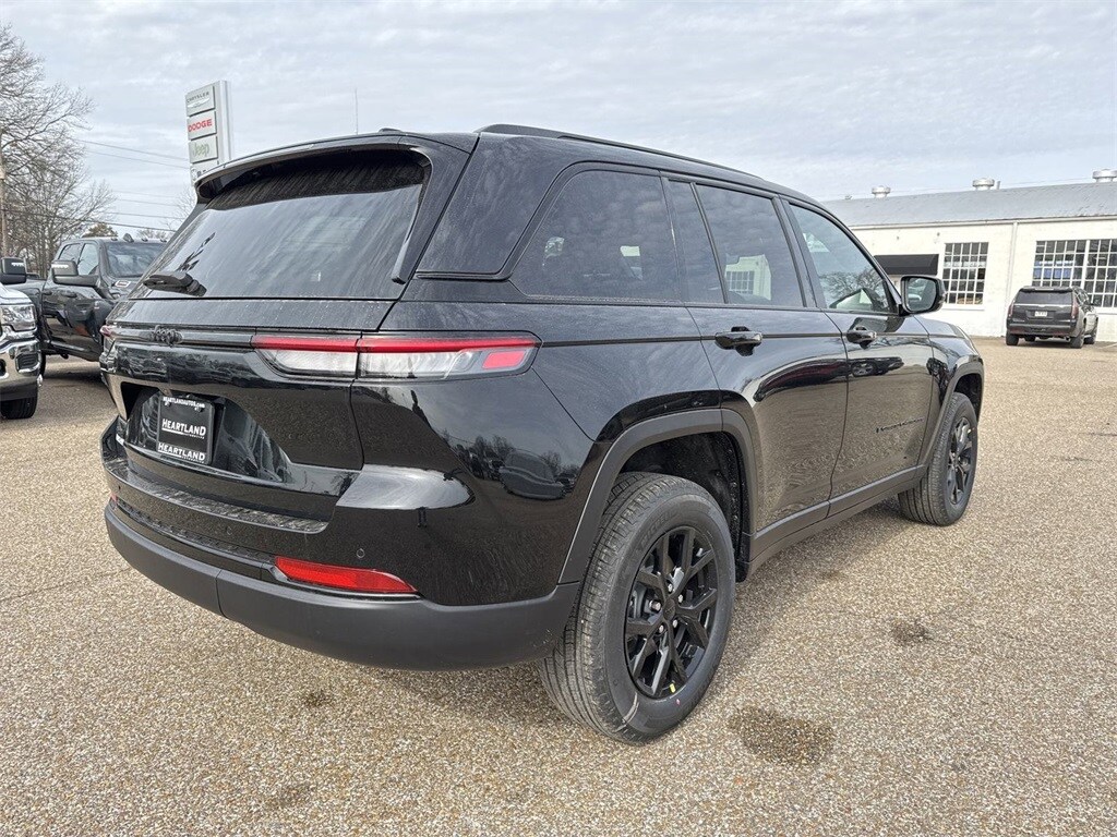 2025 Jeep Grand Cherokee Altitude X photo 3
