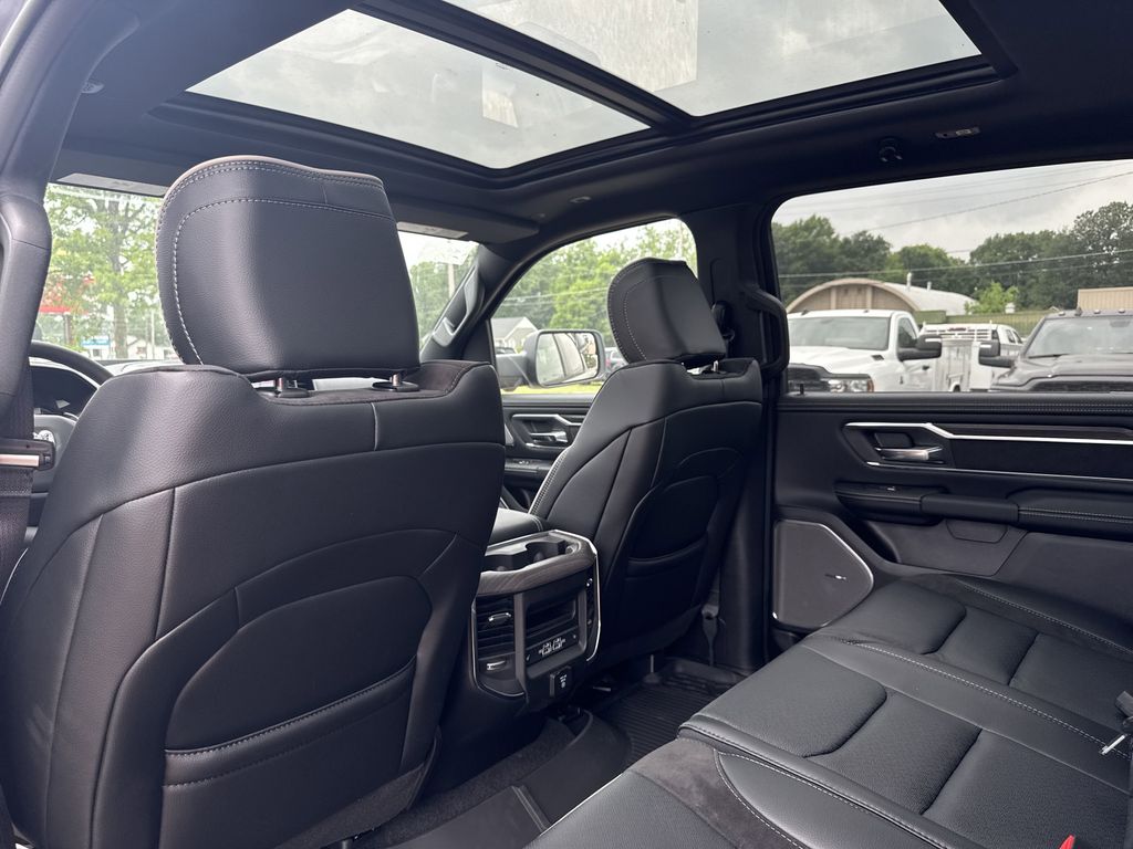 2025 RAM 1500 Laramie - Photo 14