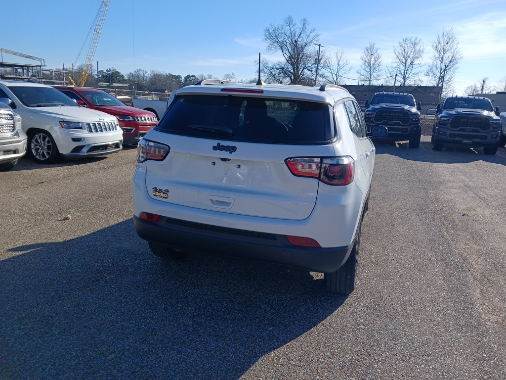 New 2026 Jeep Compass LATITUDE ALTITUDE 4X4 Sport Utility