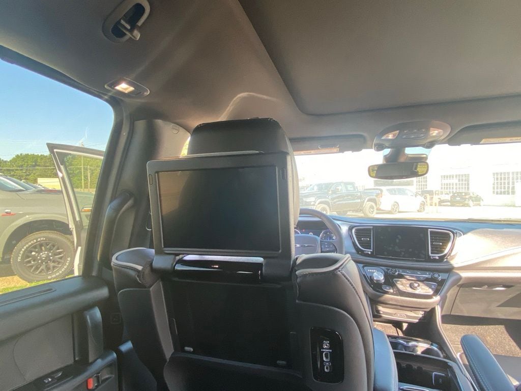 2026 Chrysler Pacifica Limited - Photo 20