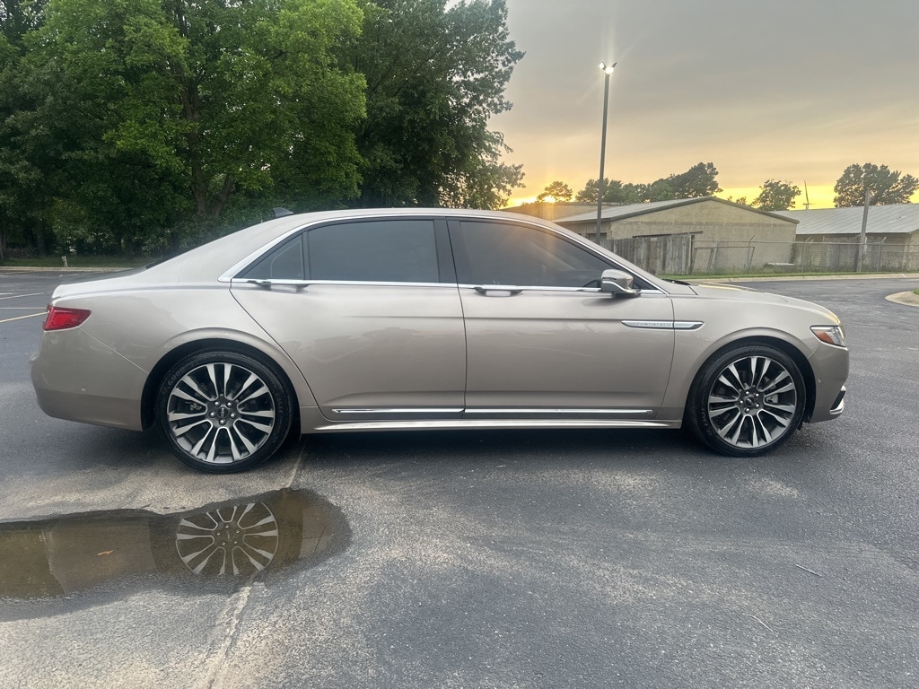 Used 2019 Lincoln Continental Reserve with VIN 1LN6L9NP1K5609627 for sale in Wynne, AR