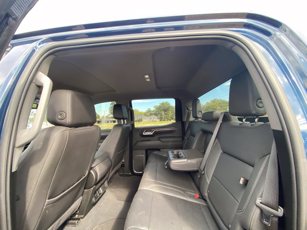 2023 GMC Sierra 1500 SLT - Photo 24