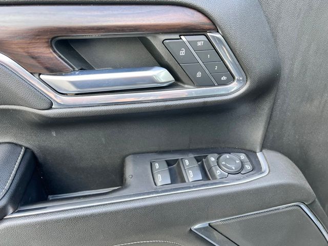 2023 GMC Sierra 1500 SLT - Photo 17