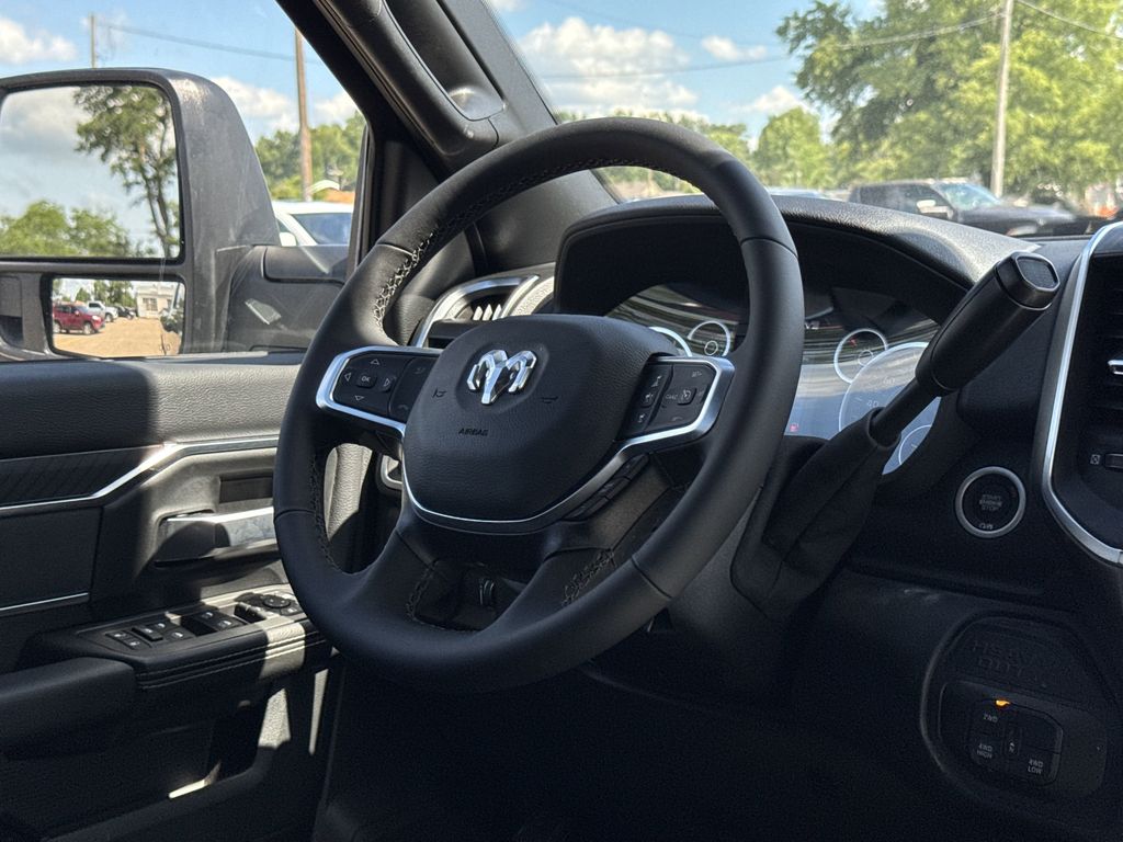 2025 RAM 2500 Big Horn - Photo 18