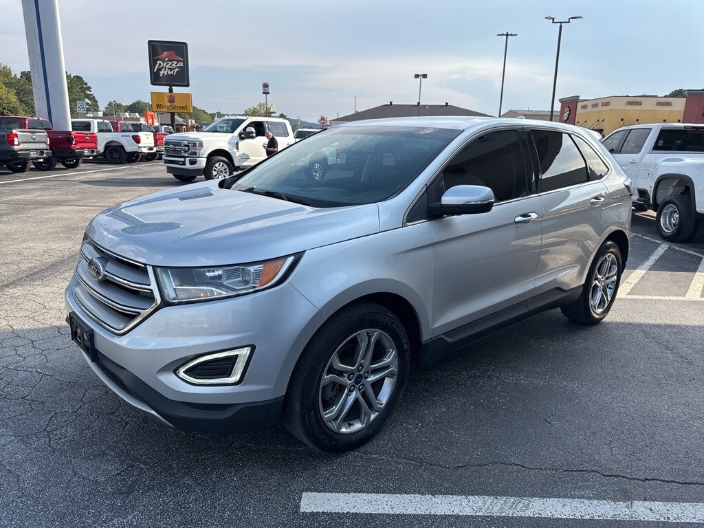 2018 Ford Edge Titanium photo 3