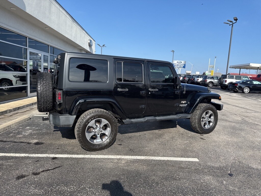 Used 2017 Jeep Wrangler Unlimited Sahara SUV