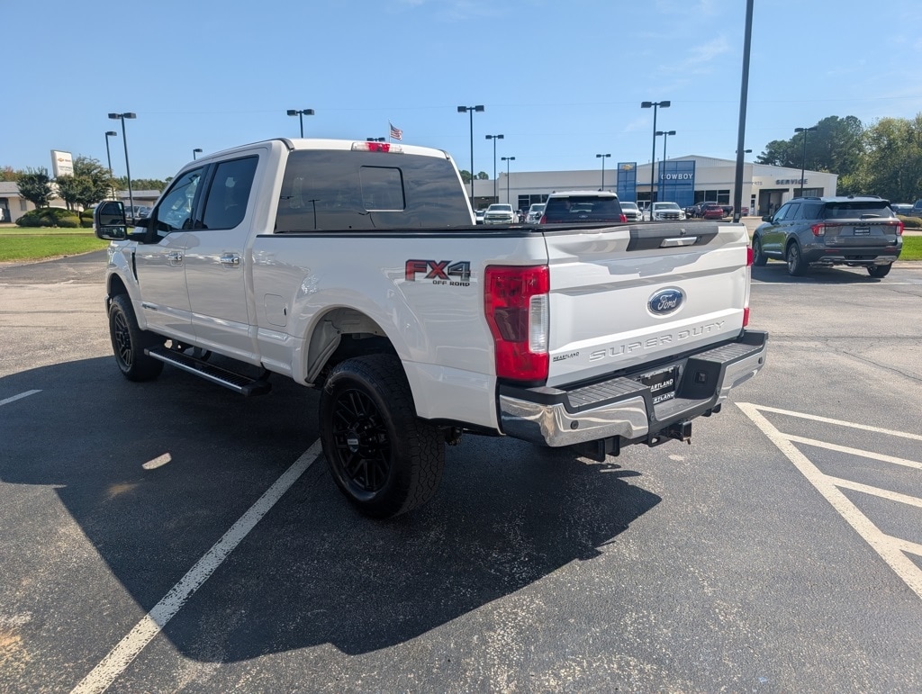 Used 2019 Ford F-250SD Lariat Truck