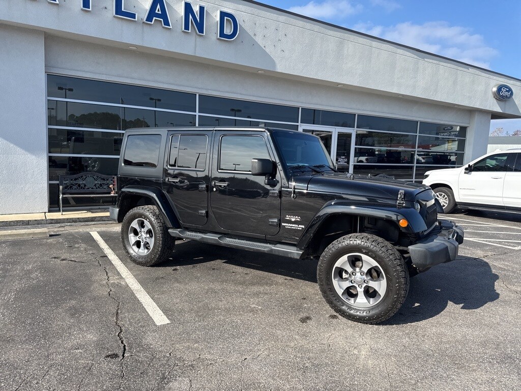 Used 2017 Jeep Wrangler Unlimited Sahara SUV