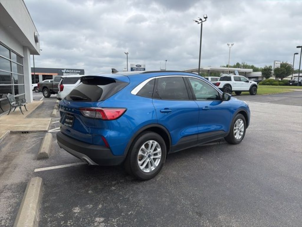 Used 2021 Ford Escape Hybrid SE SUV