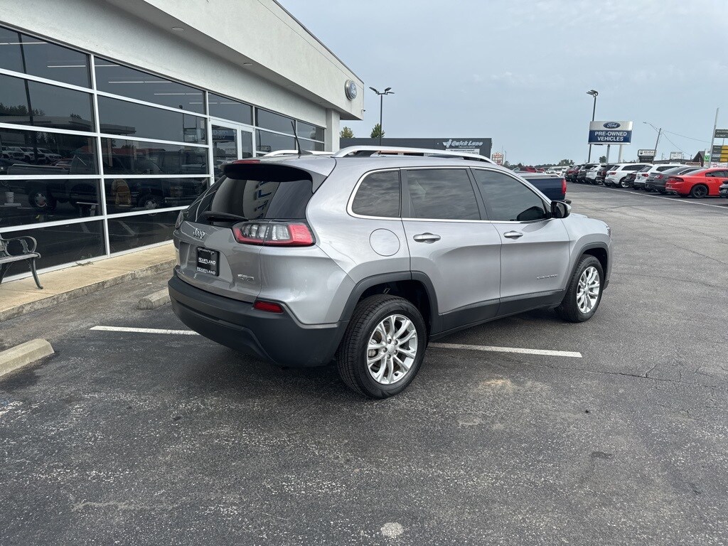 Used 2019 Jeep Cherokee Latitude SUV