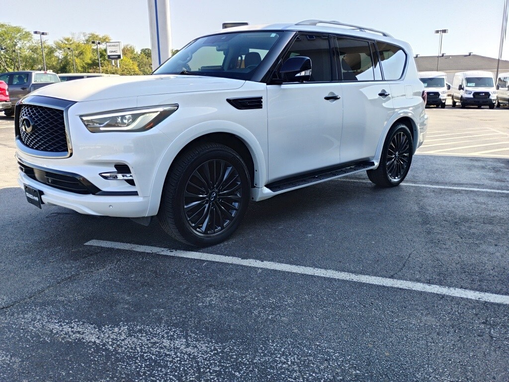 2023 Infiniti QX80 Premium Select photo 2