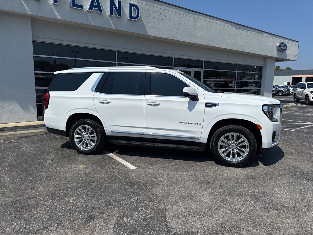 2021 Gmc Yukon SLT photo 2