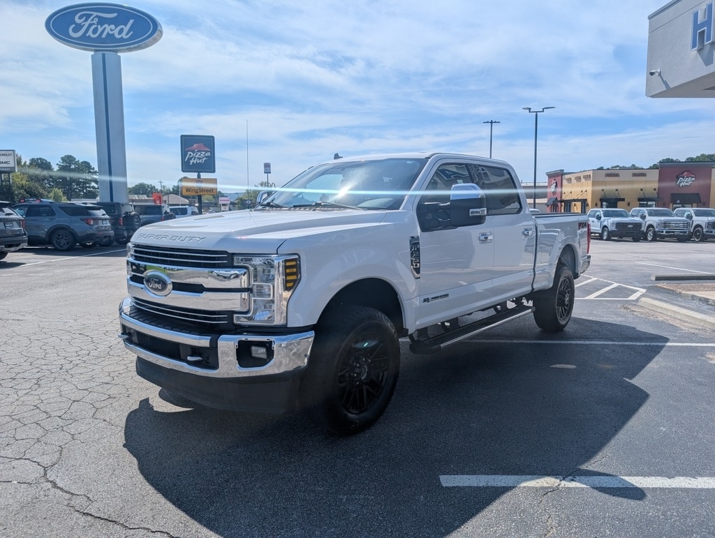 Used 2019 Ford F-250SD Lariat Truck