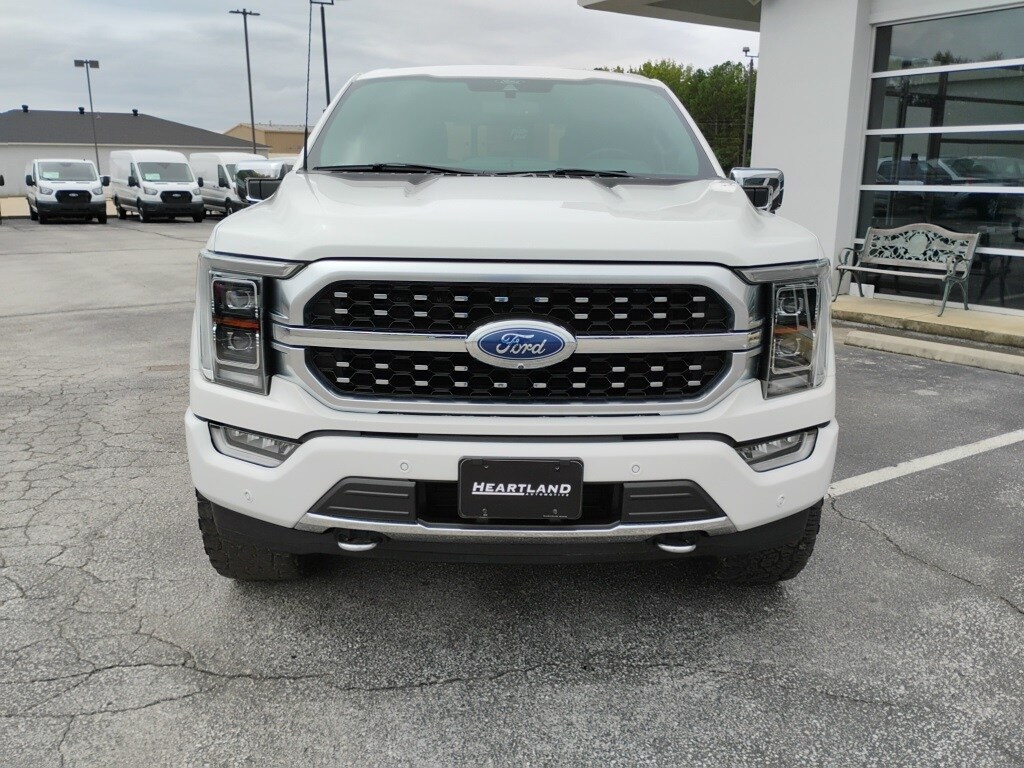 2022 Ford F-150 Platinum photo 3